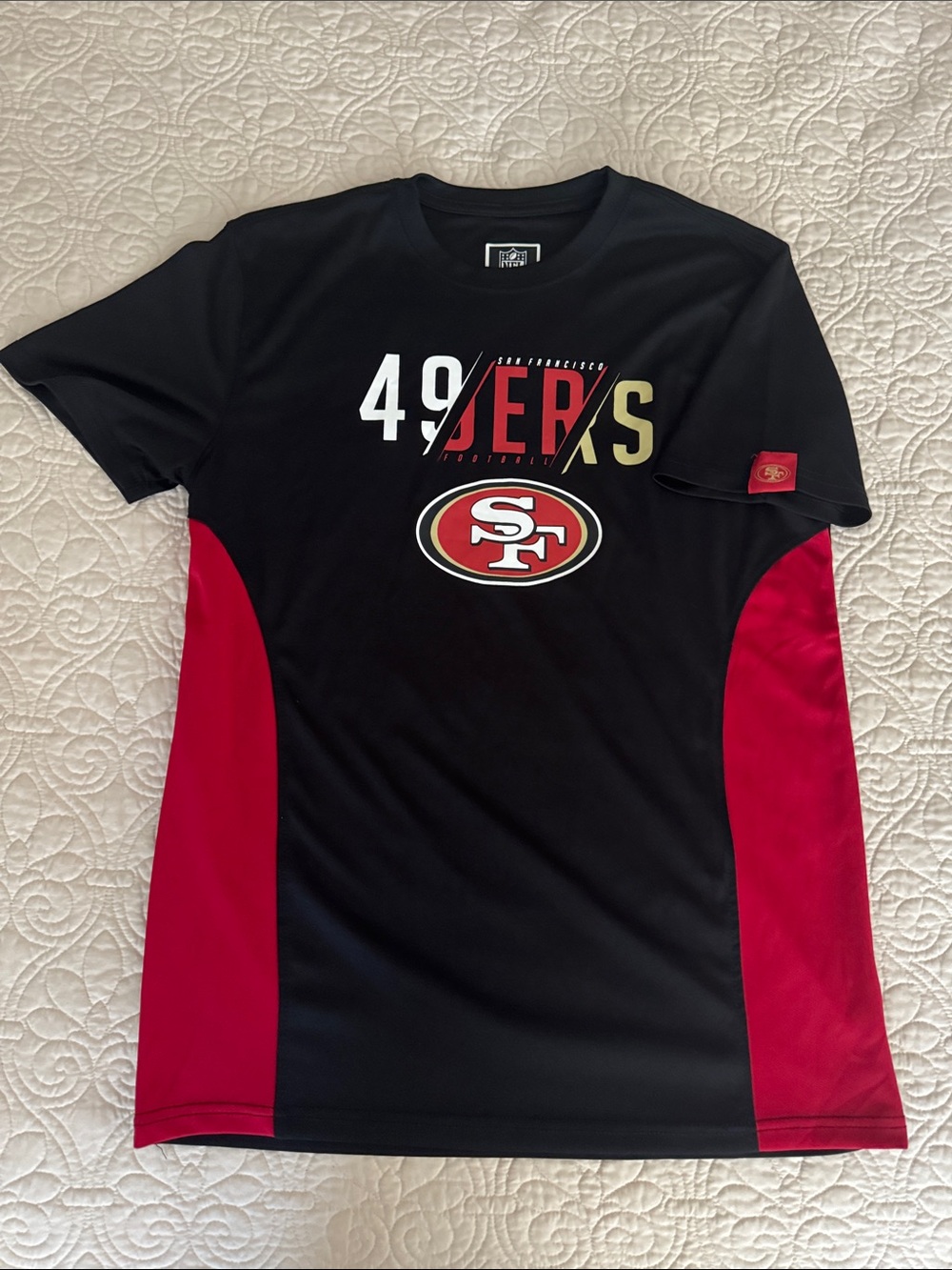 NFL San Francisco 49ers Black and Red Short Sleeve Tee